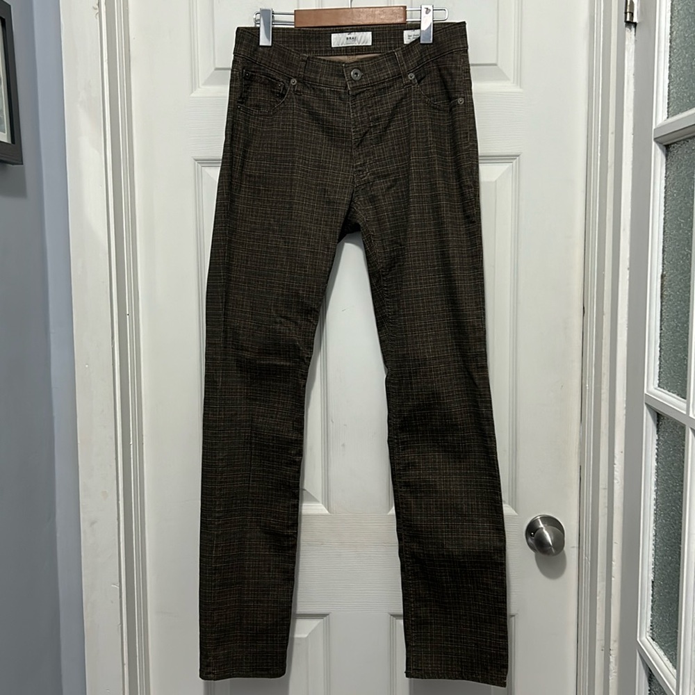 BRAX chuck style pants.